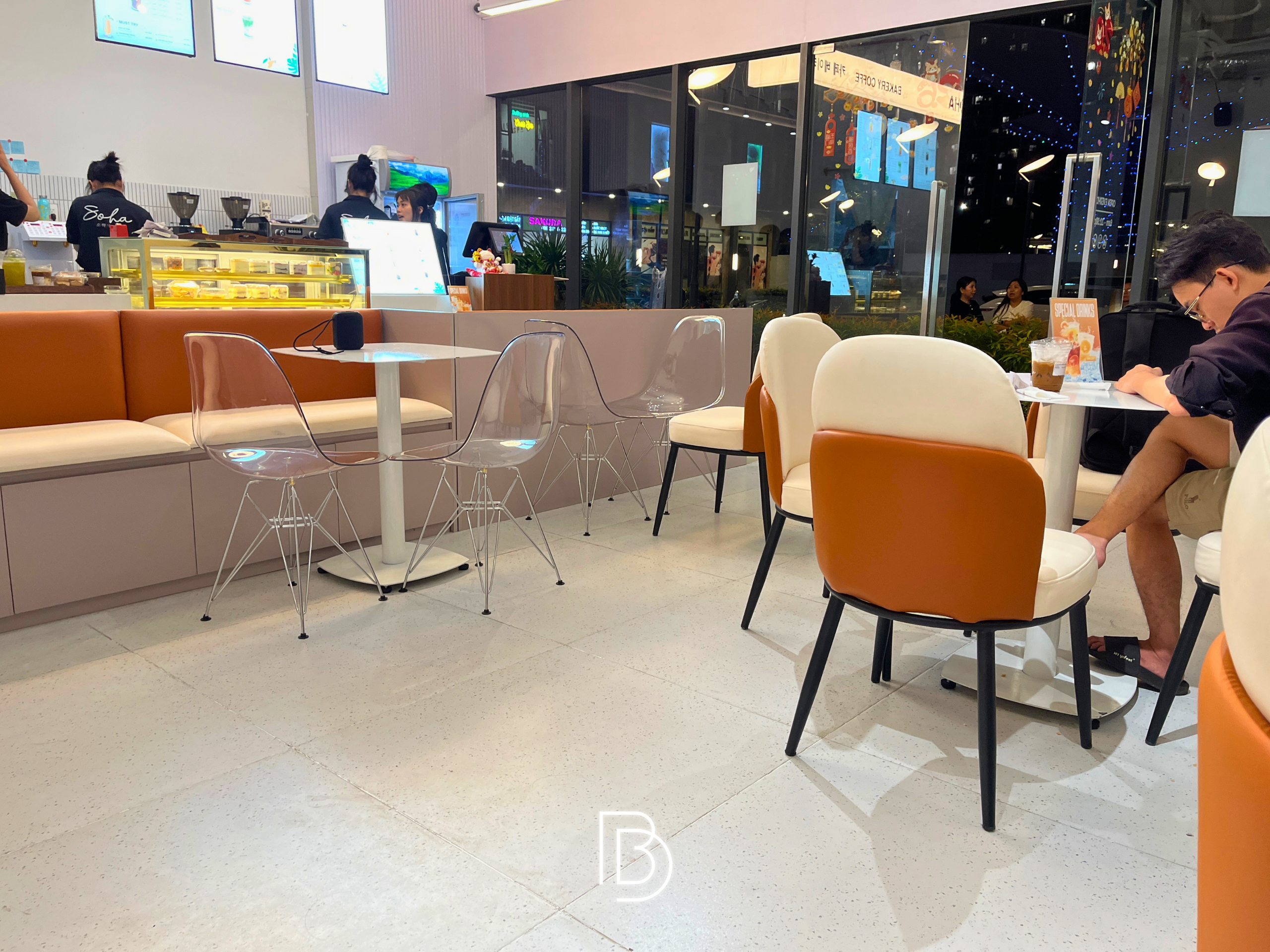 thi công nội thất quán caf phê