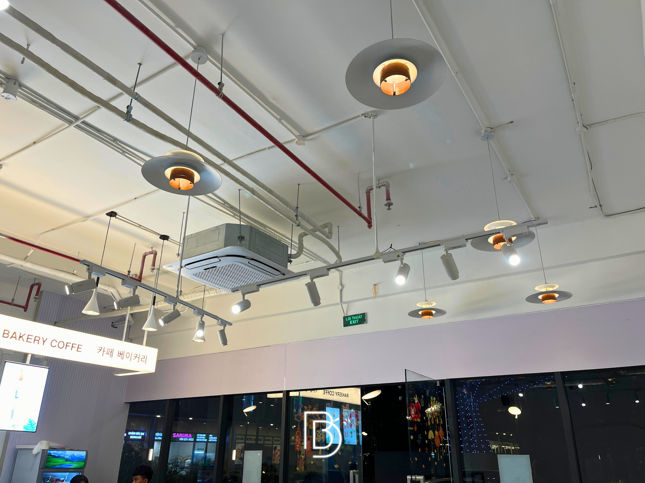 thi công nội thất quán cà phê